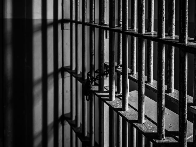prison 
